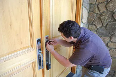 Super Locksmith Services Miami, FL 305-894-5981 - 29-16